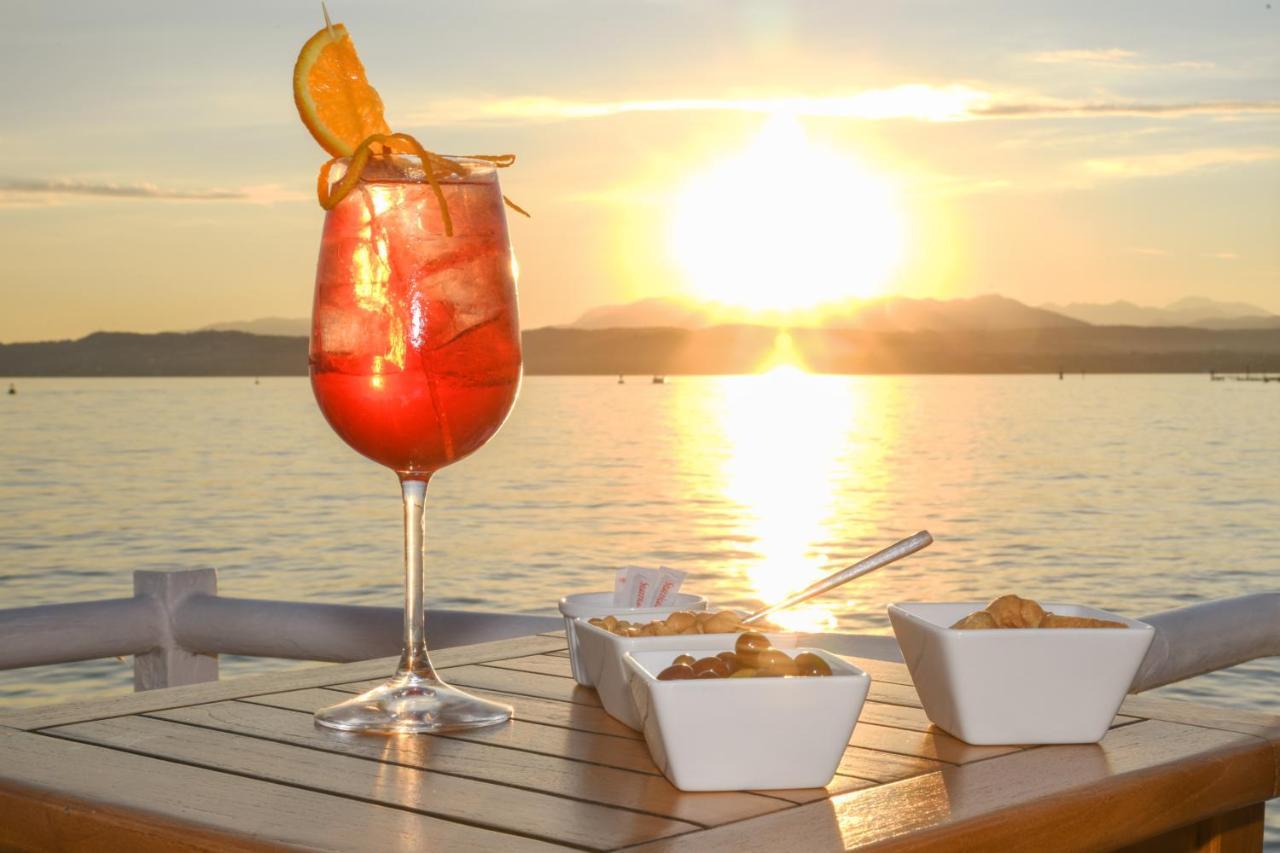Hotel Flaminia Σιρμιόνε Εξωτερικό φωτογραφία