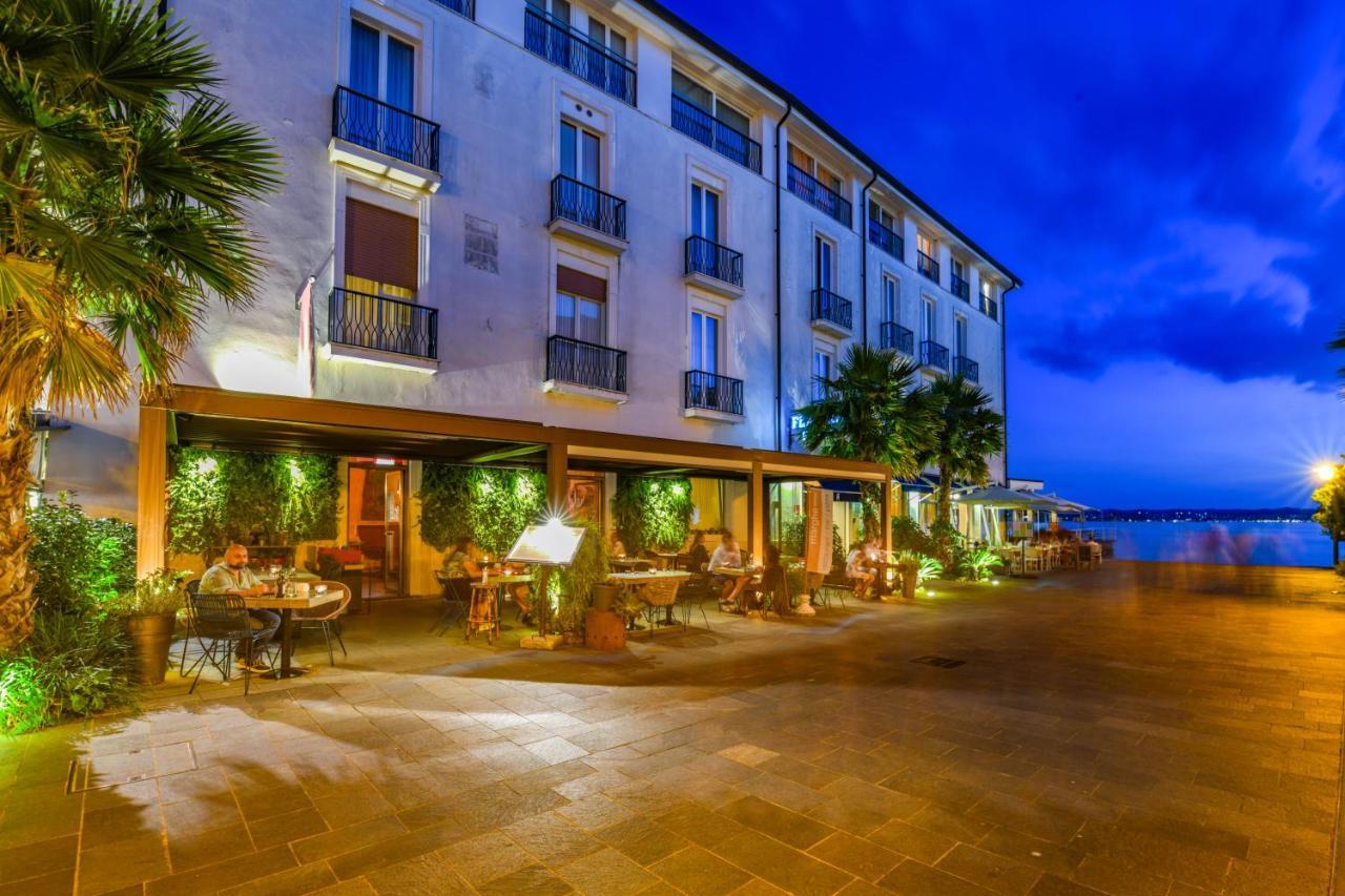 Hotel Flaminia Σιρμιόνε Εξωτερικό φωτογραφία