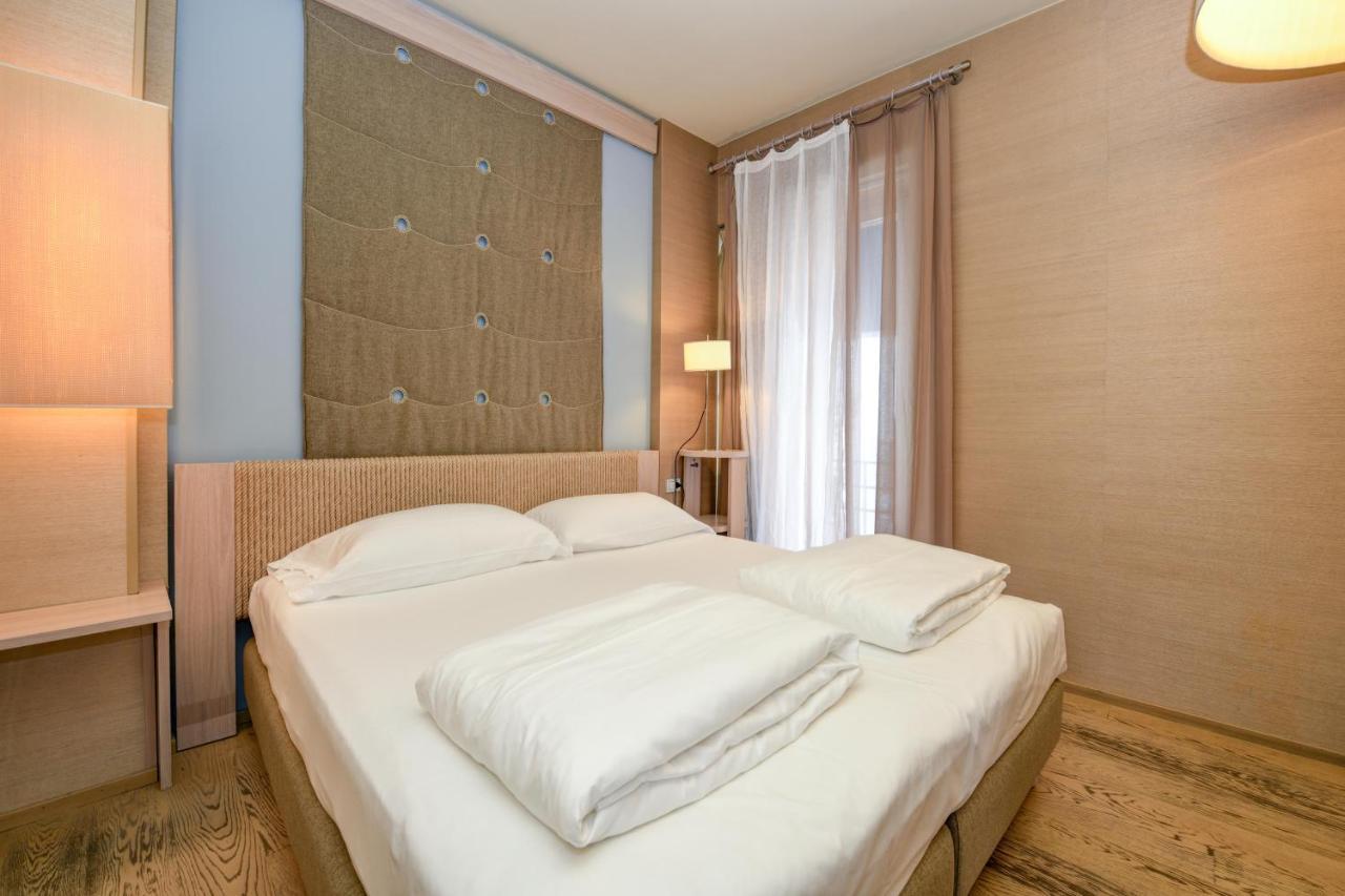 Hotel Flaminia Σιρμιόνε Εξωτερικό φωτογραφία