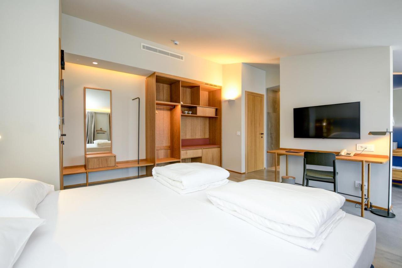 Hotel Flaminia Σιρμιόνε Εξωτερικό φωτογραφία
