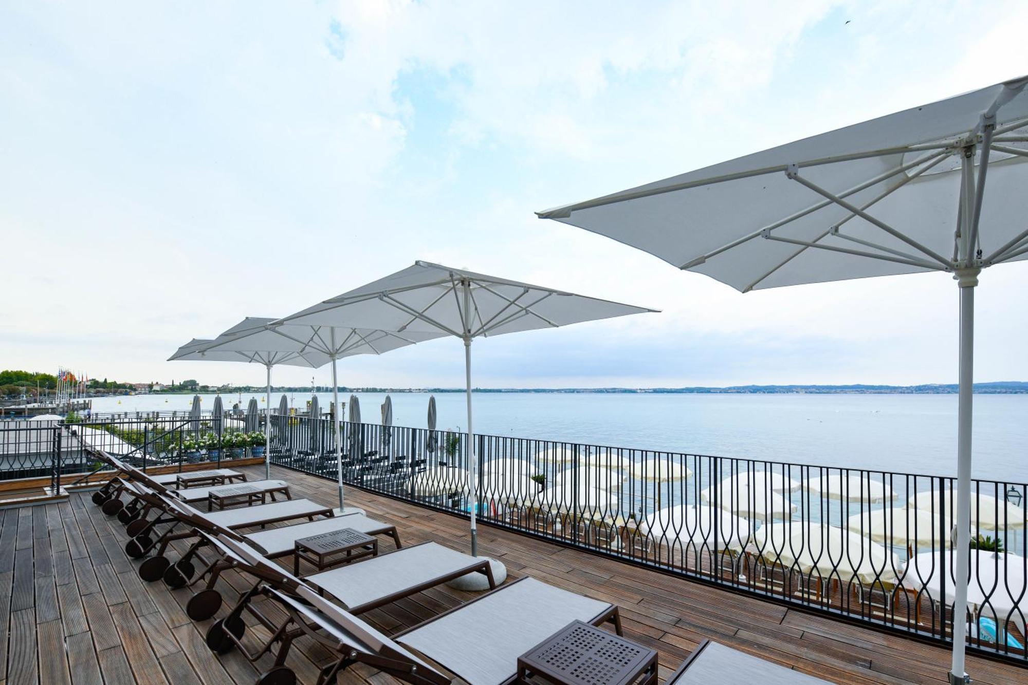 Hotel Flaminia Σιρμιόνε Εξωτερικό φωτογραφία