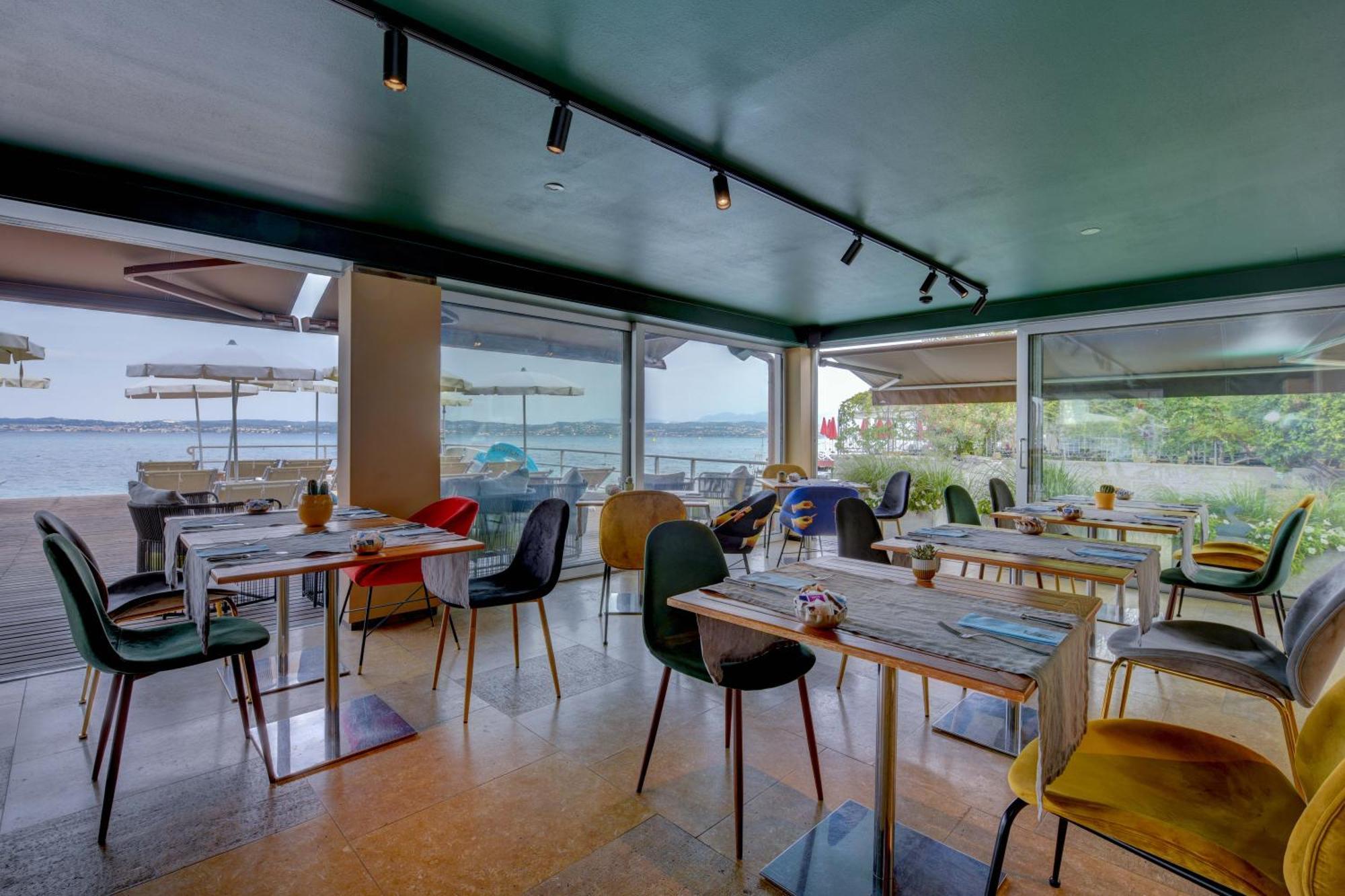 Hotel Flaminia Σιρμιόνε Εξωτερικό φωτογραφία